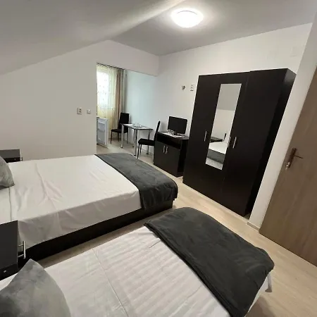 Alex Home Năvodari